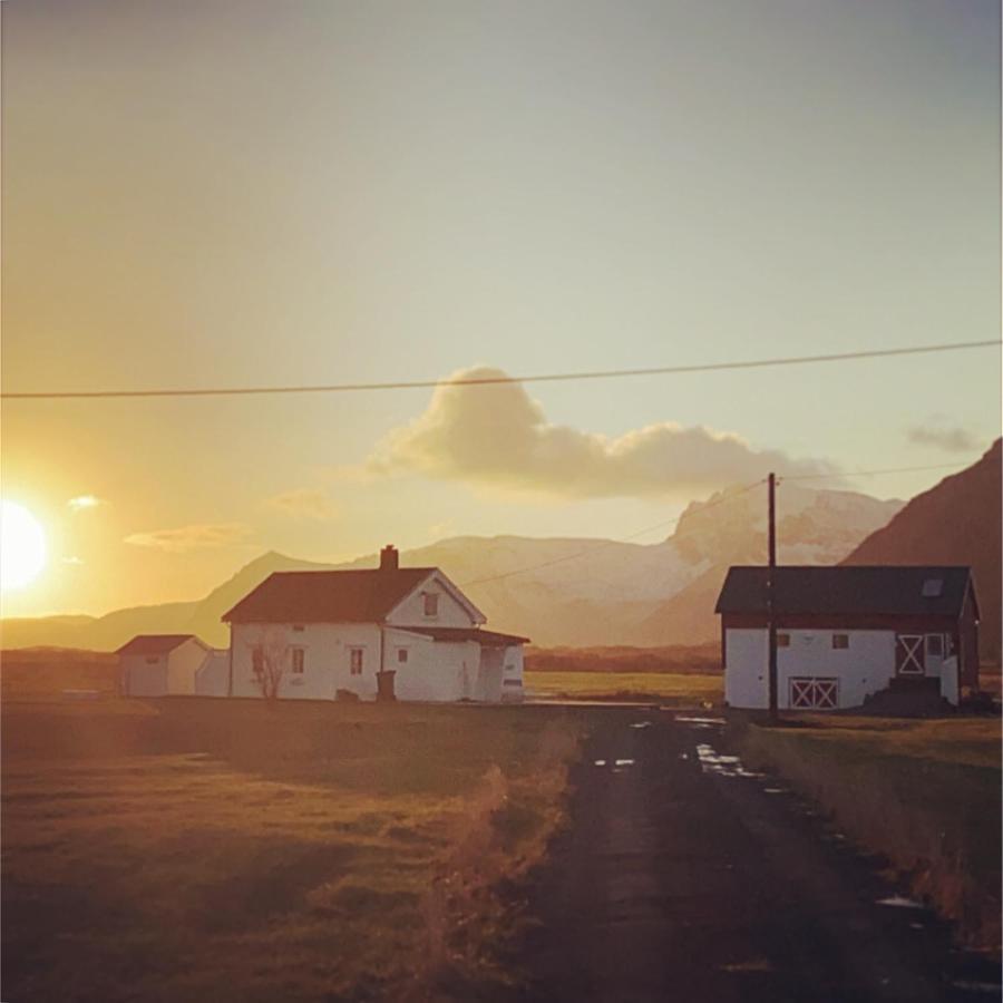 Unique Barnhouse In Amazing Gimsoy In Lofoten Saupstad  Exterior photo