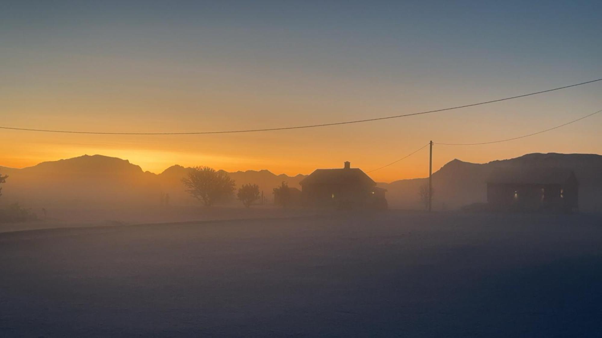 Unique Barnhouse In Amazing Gimsoy In Lofoten Saupstad  Exterior photo